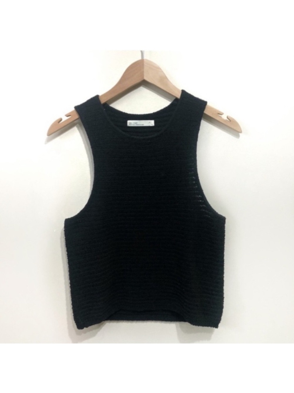 Oak + Fort Black Ribbed Knit Semi-Cropped Tank Top Size Large - Picture 2 of 10
